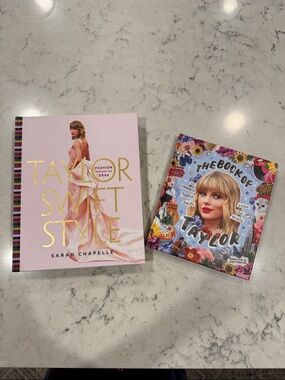 2 Taylor Swift Hardcover Books- Taylor Swift Style / The Book of Taylor